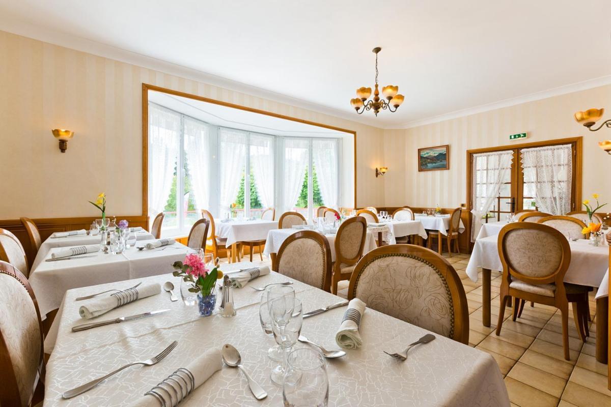 Hotel Restaurant Le Grillon Chambon-sur-Lac Εξωτερικό φωτογραφία