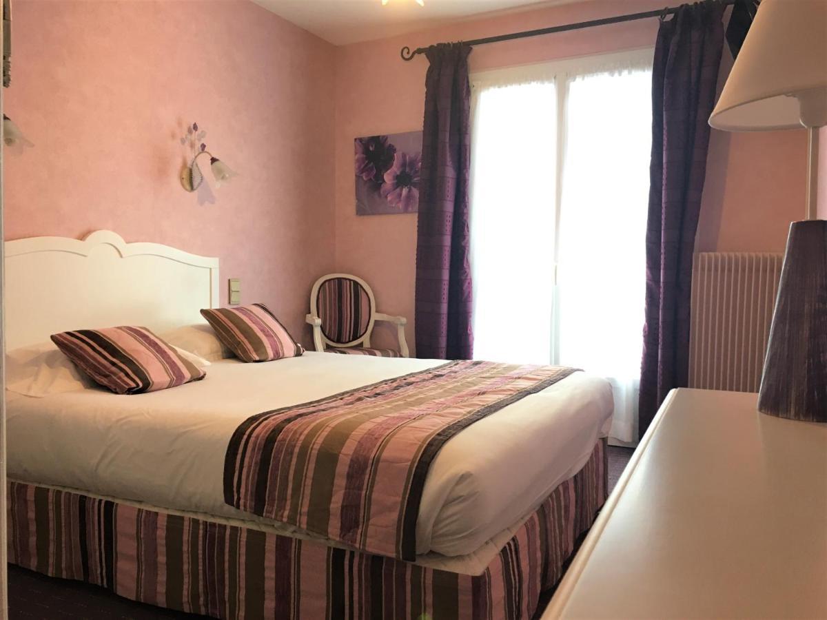 Hotel Restaurant Le Grillon Chambon-sur-Lac Εξωτερικό φωτογραφία