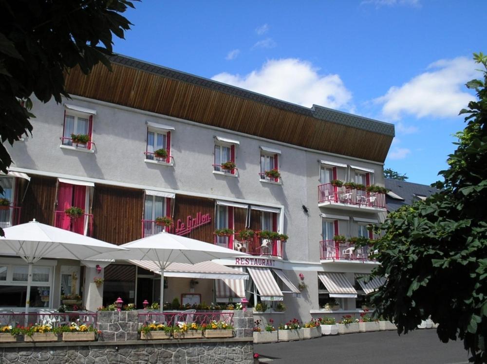 Hotel Restaurant Le Grillon Chambon-sur-Lac Εξωτερικό φωτογραφία